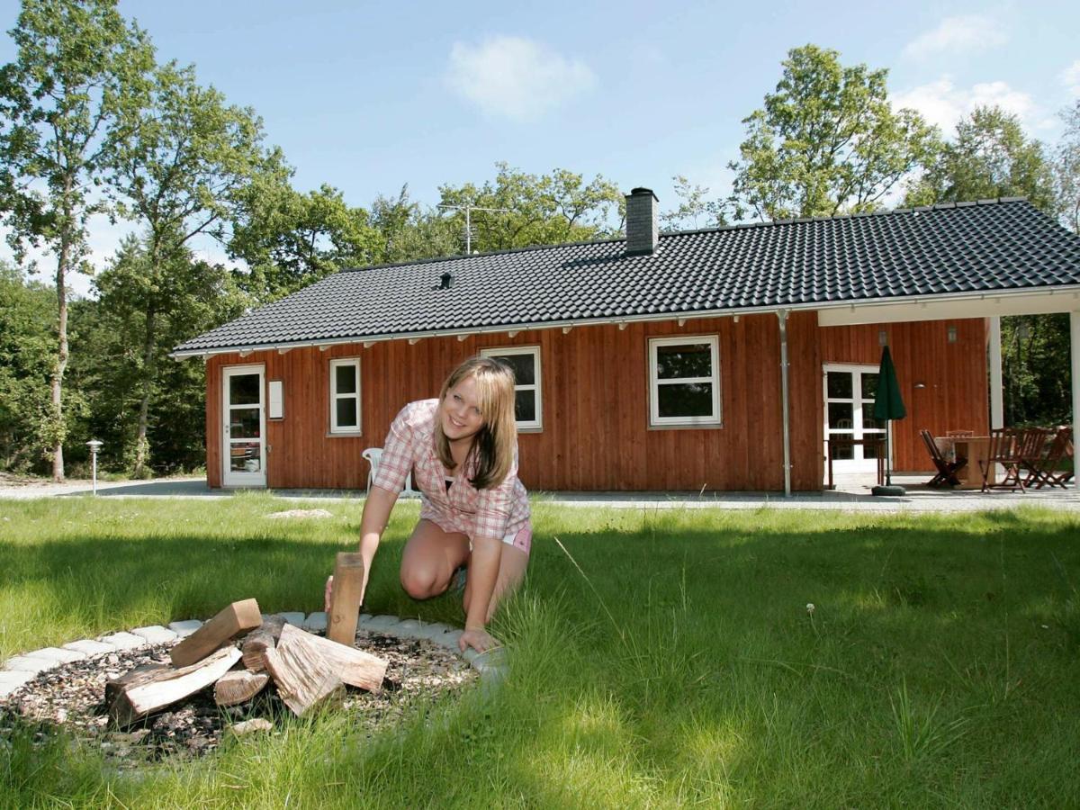 6 Person Holiday Home In Hadsund Odde Room photo